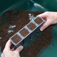 Plastikowe Wkłady do Ukorzeniania - 28 Komórek do Ukorzeniania Roślin 4x4x12cm - Garland foto 5