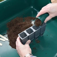 Plastikowe Wkłady do Ukorzeniania - 28 Komórek do Ukorzeniania Roślin 4x4x12cm - Garland foto 4