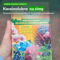 Jesienny nawóz Florovit do roślin kwaśnolubnych