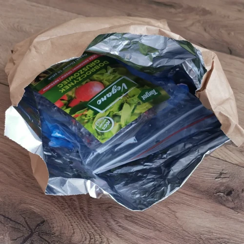 Vegano - Dobroczynek gruszowy - pakowanie do wysyłki.webp