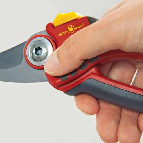 Sekator Nożycowy Dwuostrzowy Premium RR 4000 – Wolf Garten rekojesc